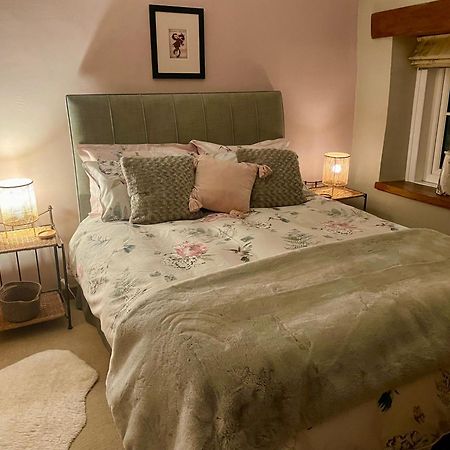 Honeysuckle Cottage Longnor  エクステリア 写真